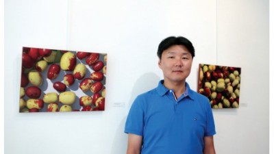 <인터뷰> 대추와 목련으로 대상의 실제의 실재를 재현, 강기훈 작가