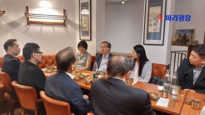 문승현 프랑스 대사-한인회 임원 및 동포 언론  대표들과 이임 인사 오찬 가져
