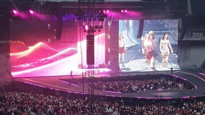 블랙핑크, 스트레이 키즈, 아이브 공연 등,  파리의 여름을 K-팝 그룹들이 장식